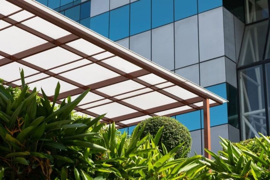 Pergola s polykarbonátem