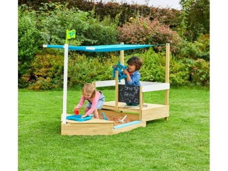 Dětské hřiště s pískovištěm pirátská loď