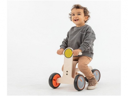 Dřevěné auto a chodítko Ambulance