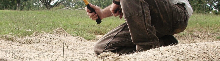 Kotvící kolíky a skoby