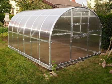 Lucius 3×8 m PC 4 mm