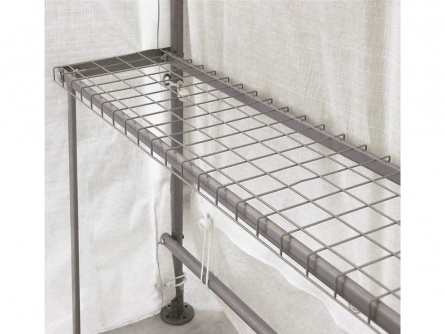 ShelterLogic 1,8 × 2,4 m vč. police